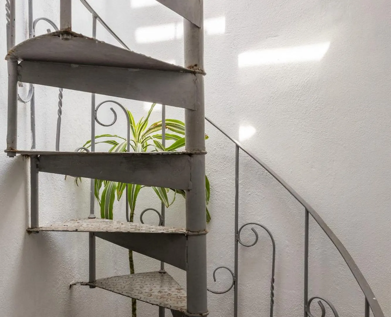 The Central Townhouse Faro